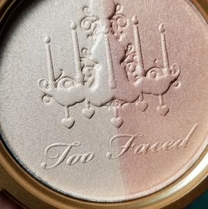 NIB TOO FACED CANDLELIGHT GLOW HIGHLIGHTER